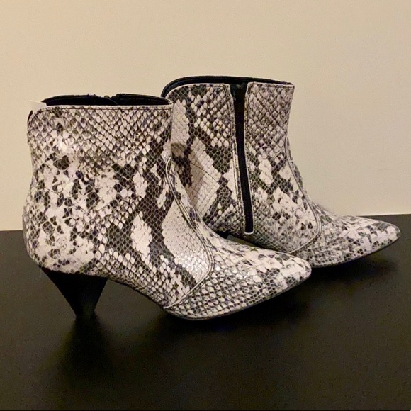 Gabriela SnakeSkin Effect Short Boots! - Picture 2 of 7